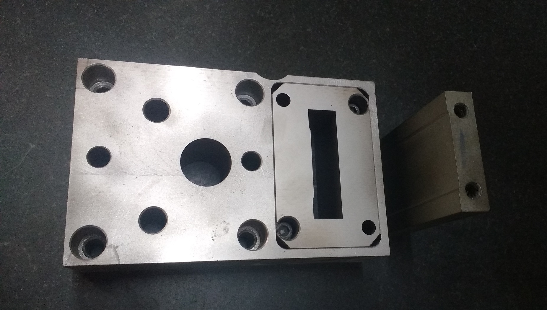 Faca e Matriz com postiço.jpg