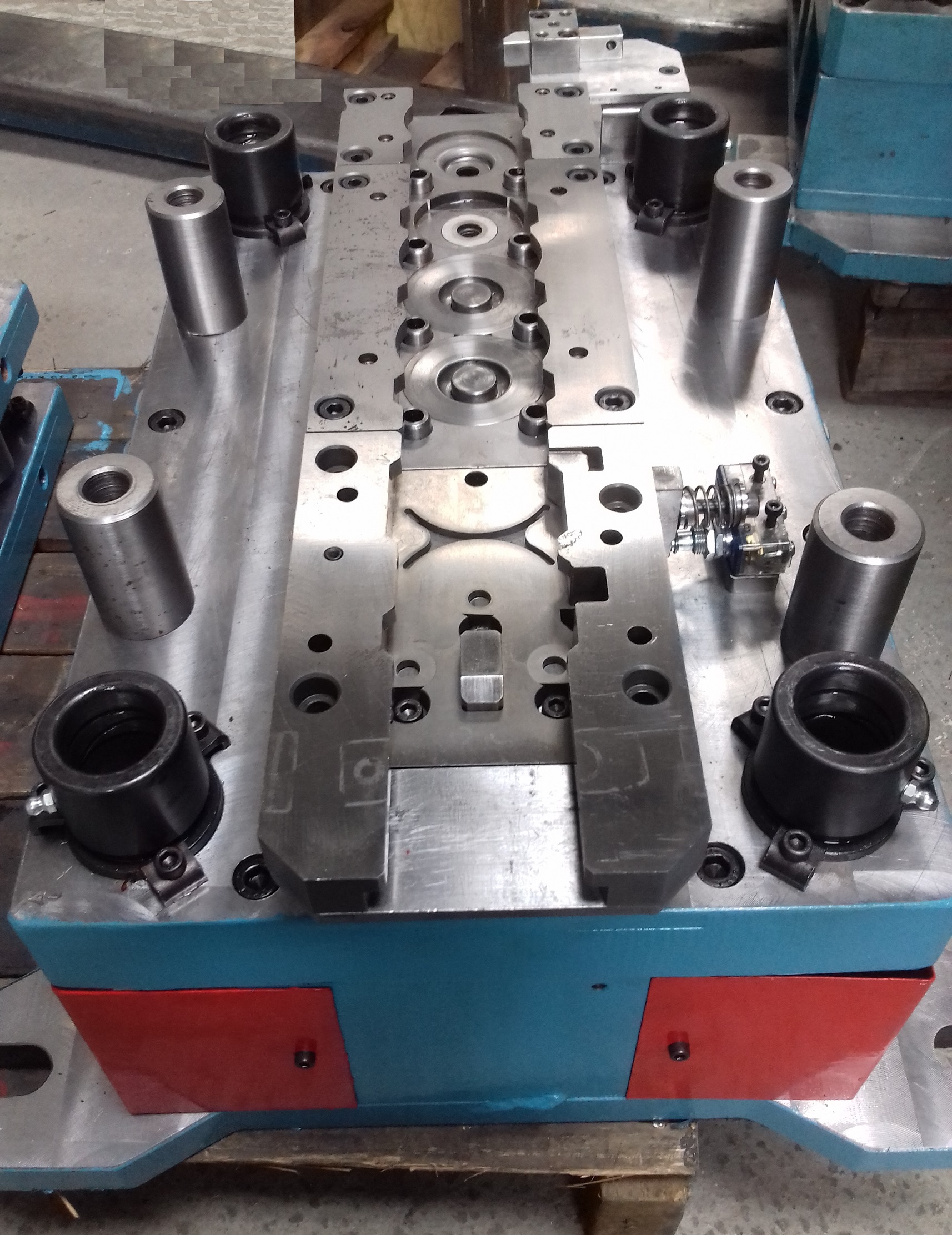 FERRAMENTA PROGRESSIVA 1.jpg